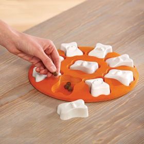 Pet Puzzle Treat Toy Interactive Food Dispenser (Color: Orange)